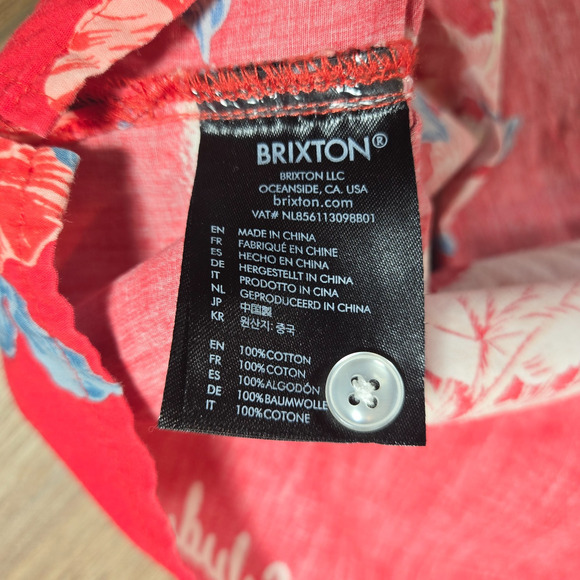 Brixton Hawaiian Shirt Mens XL Red Floral Palm Tree Short Sleeve Button Up - Picture 7 of 8